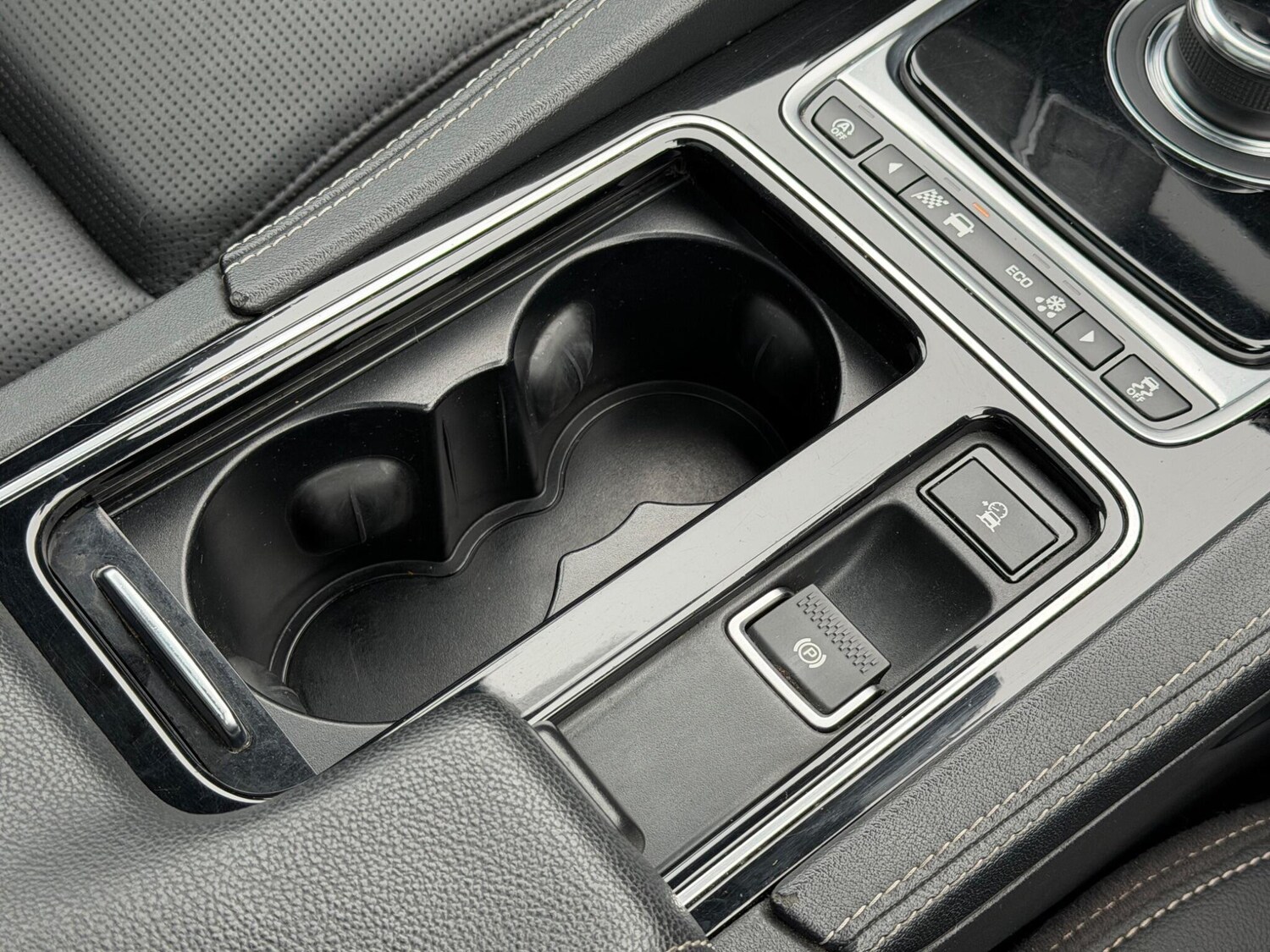 Used Jaguar F-Pace 2017 for sale - 77267262: Photo 41