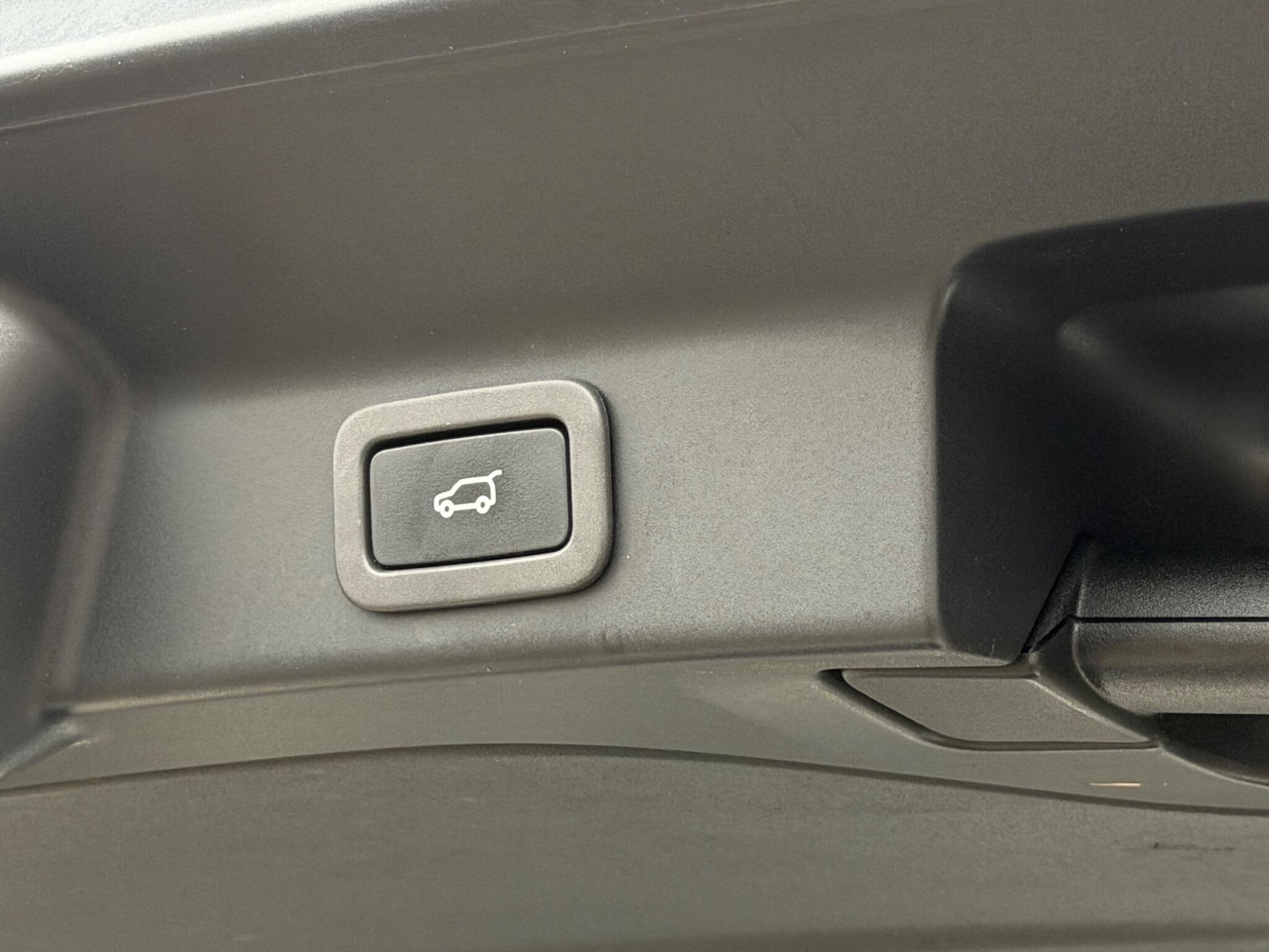 Used Jaguar F-Pace 2017 for sale - 77267262: Photo 50