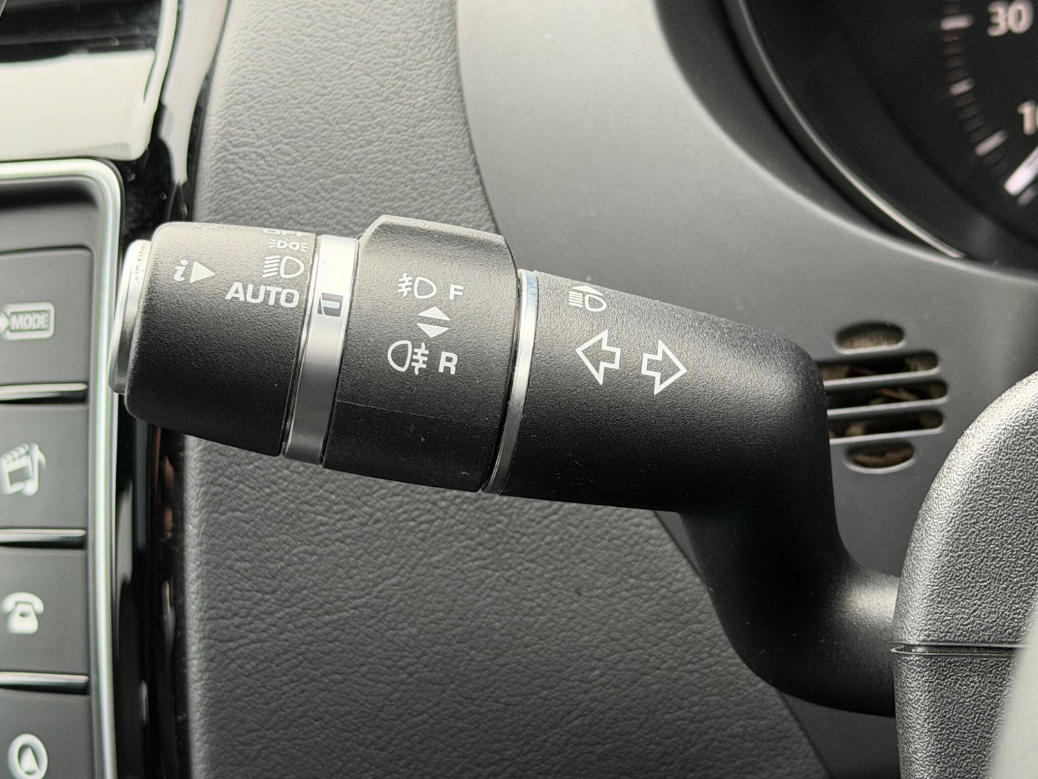 Used Jaguar F-Pace 2017 for sale - 77267262: Photo 56