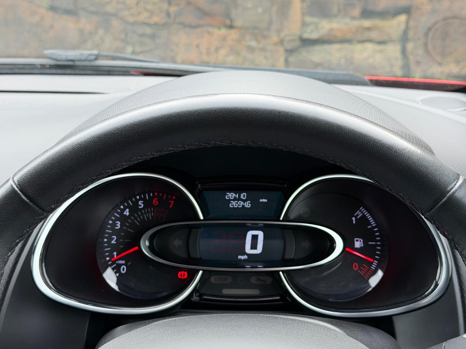 Used Renault Clio 2017 for sale - 76990594: Photo 20