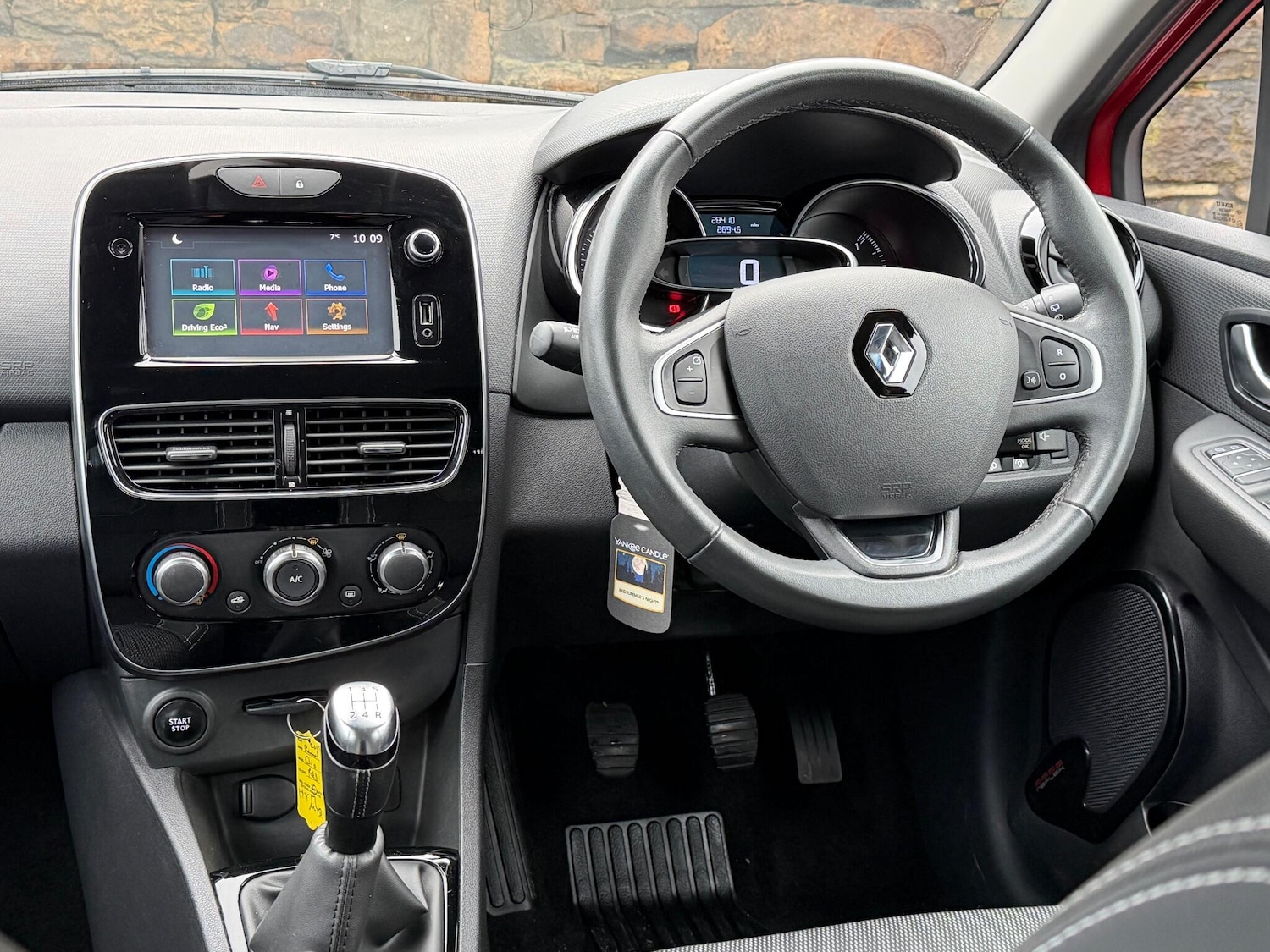 Used Renault Clio 2017 for sale - 76990594: Photo 21