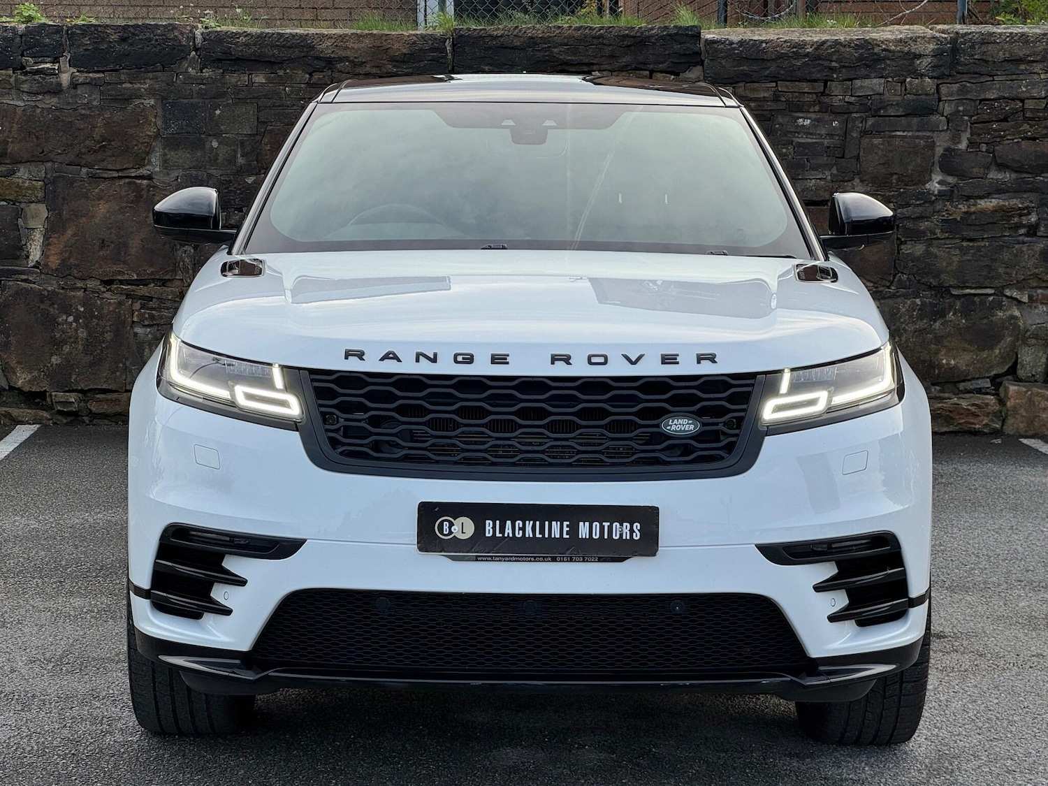 Used Land Rover Range Rover Velar 2020 for sale - 76161114: Photo 2