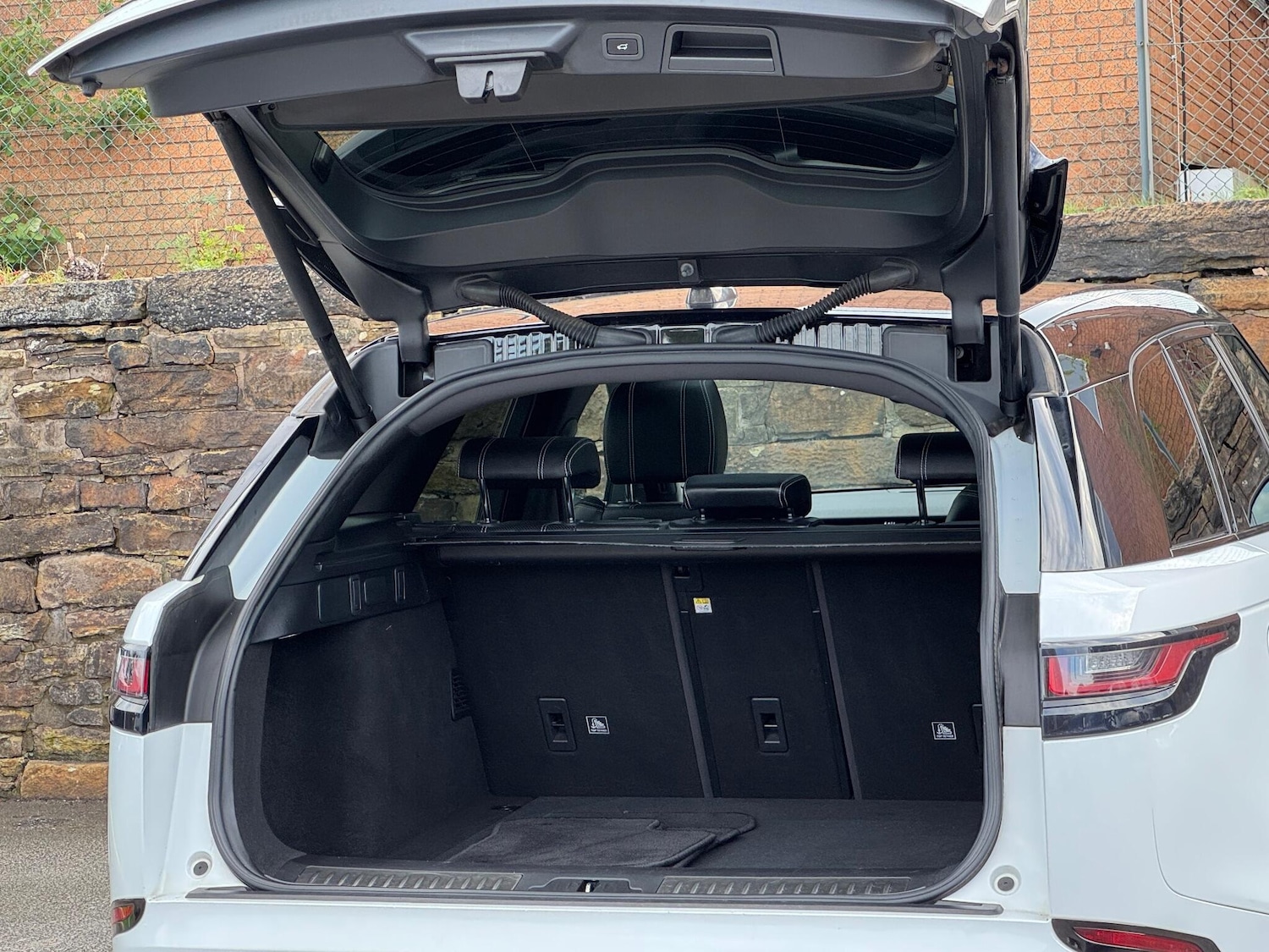 Used Land Rover Range Rover Velar 2020 for sale - 76161114: Photo 21