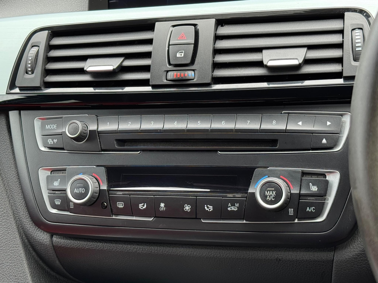 Used BMW 3 Series 2014 for sale - 76160994: Photo 39