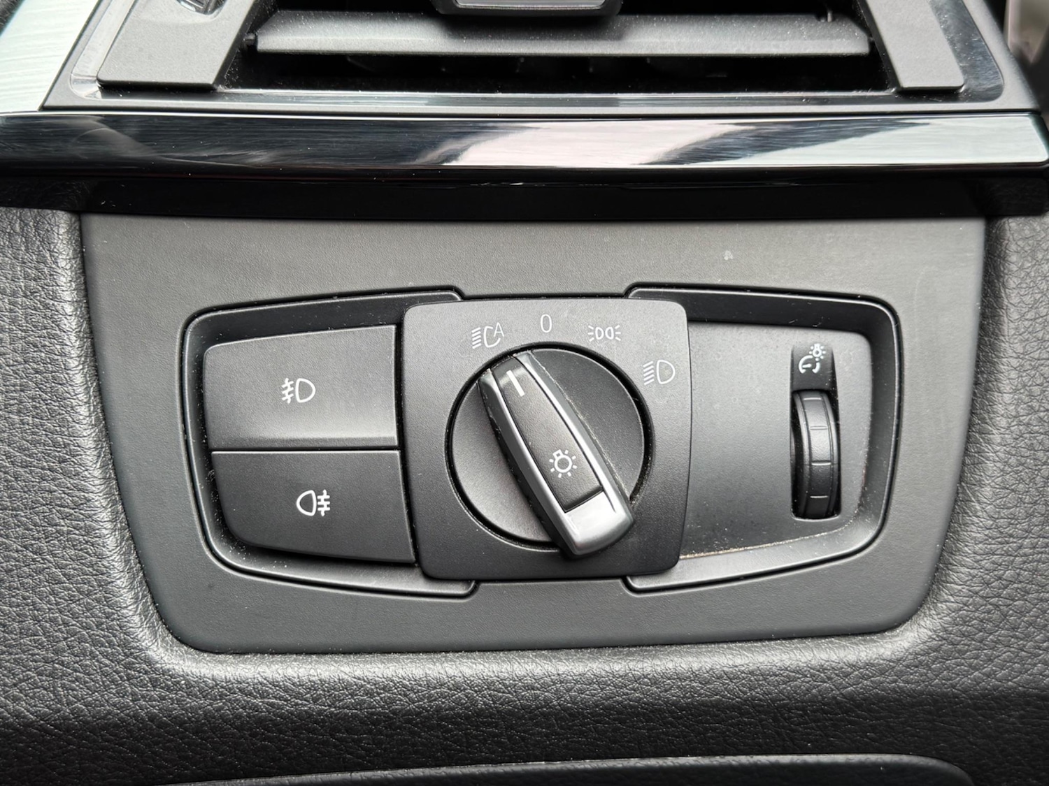 Used BMW 3 Series 2014 for sale - 76160994: Photo 47