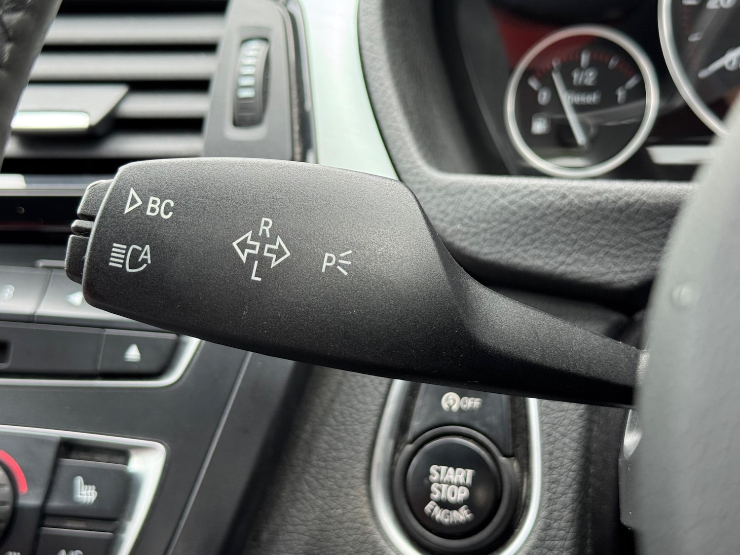 Used BMW 3 Series 2014 for sale - 76160994: Photo 54