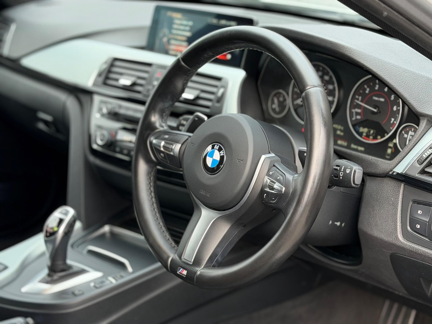 Used BMW 3 Series 2016 for sale - 77633811: Photo 13