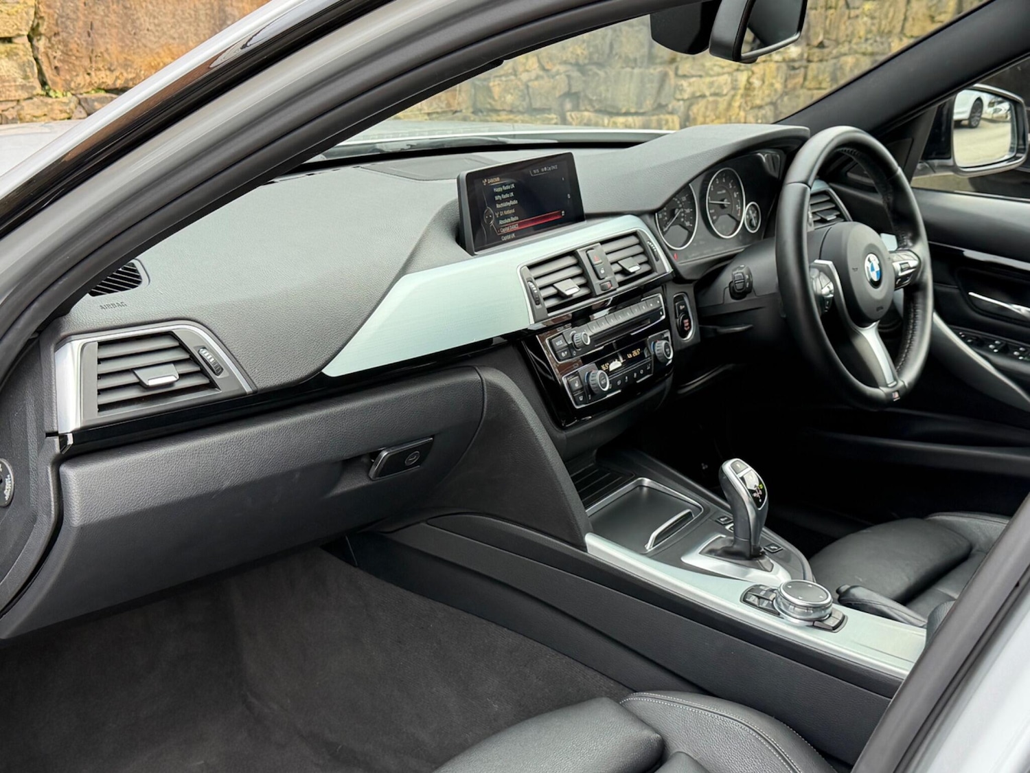 Used BMW 3 Series 2016 for sale - 77633811: Photo 14