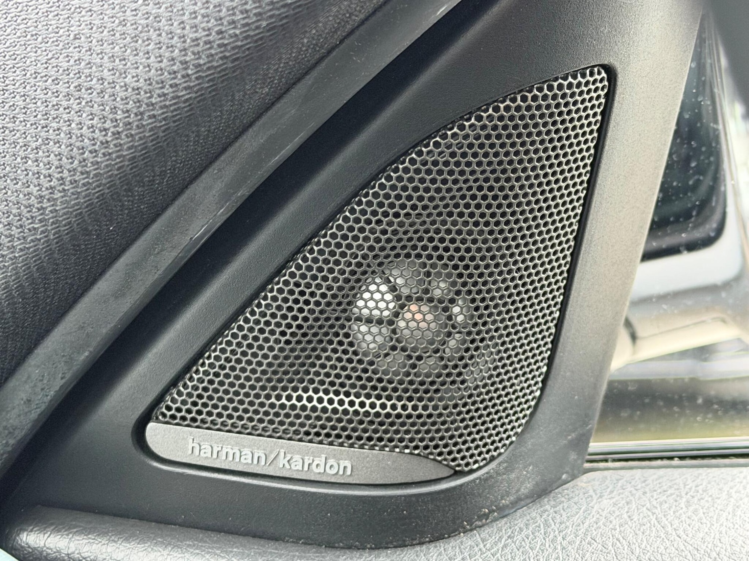 Used BMW 3 Series 2016 for sale - 77633811: Photo 48