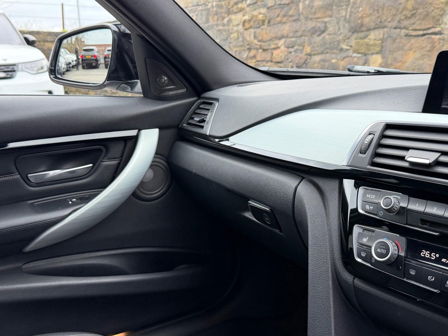 Used BMW 3 Series 2016 for sale - 77633811: Photo 51