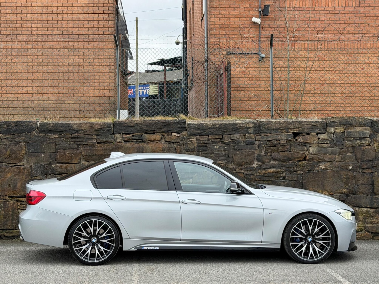 Used BMW 3 Series 2016 for sale - 77633811: Photo 8