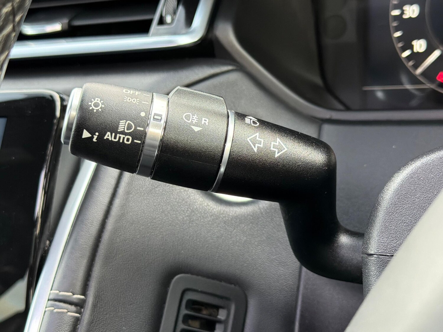 Used Land Rover Range Rover Velar 2019 for sale - 77626197: Photo 57