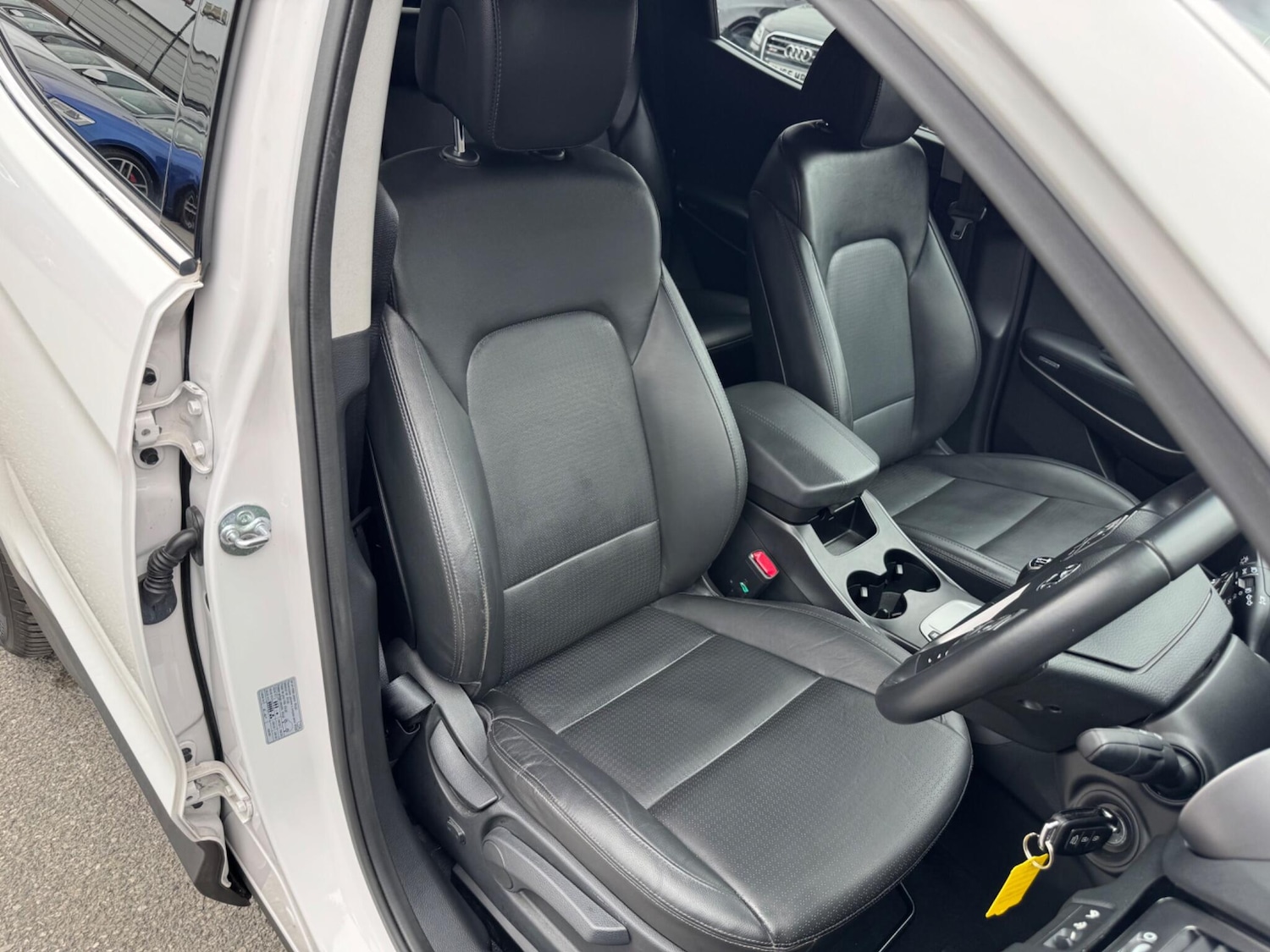 Used Hyundai Santa Fe 2013 for sale - 76161102: Photo 16