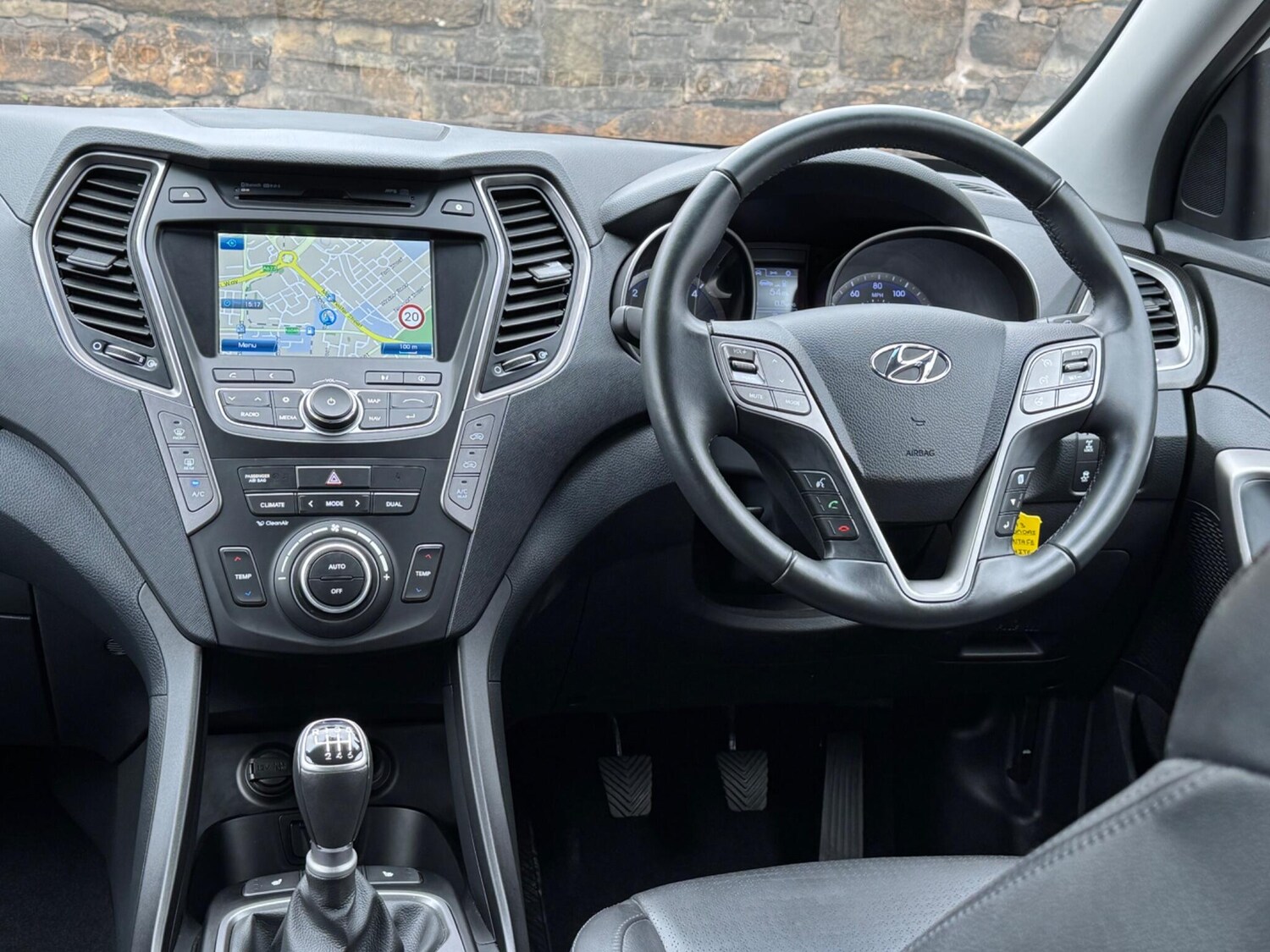 Used Hyundai Santa Fe 2013 for sale - 76161102: Photo 22