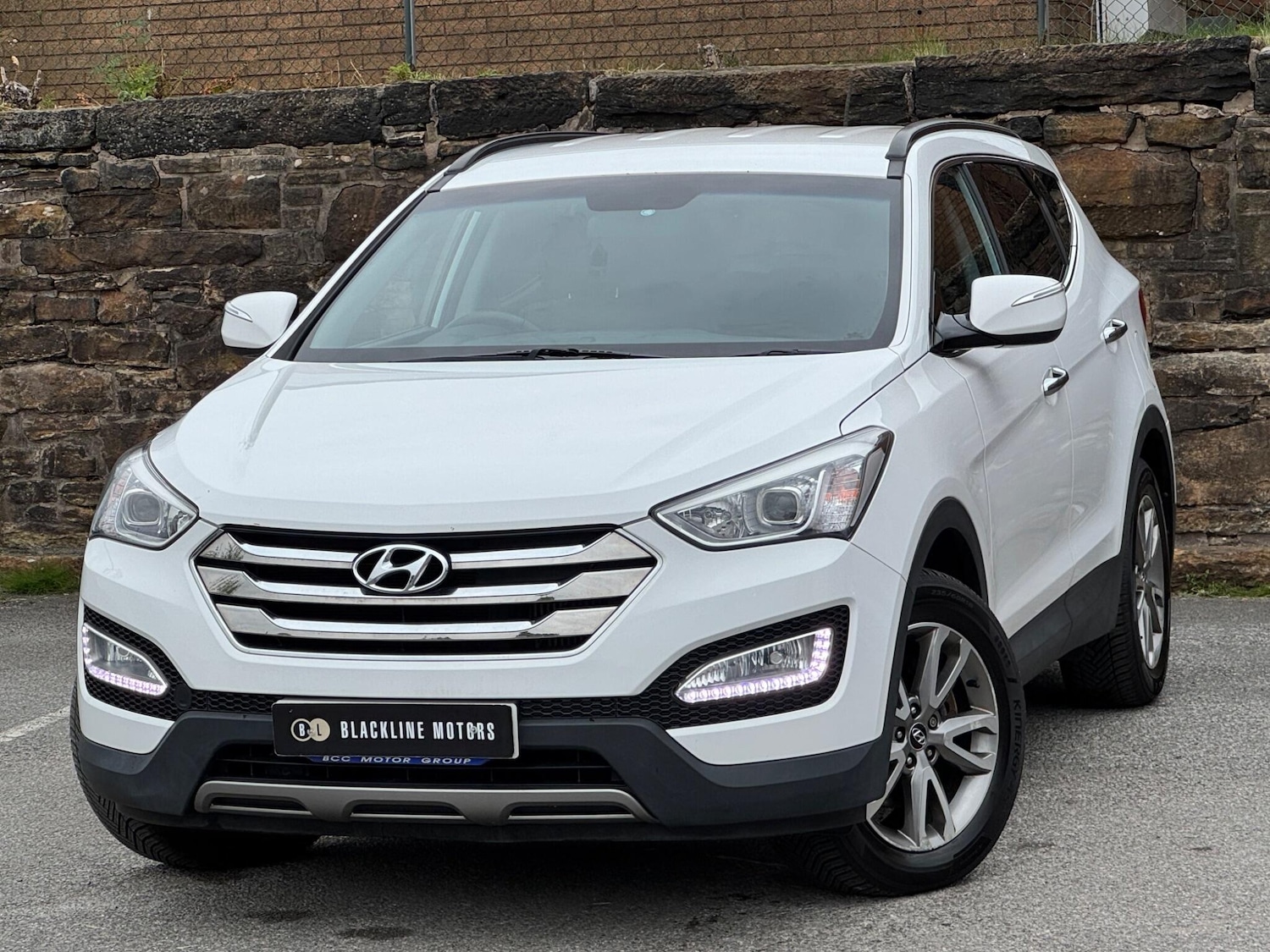 Used Hyundai Santa Fe 2013 for sale - 76161102: Photo 3