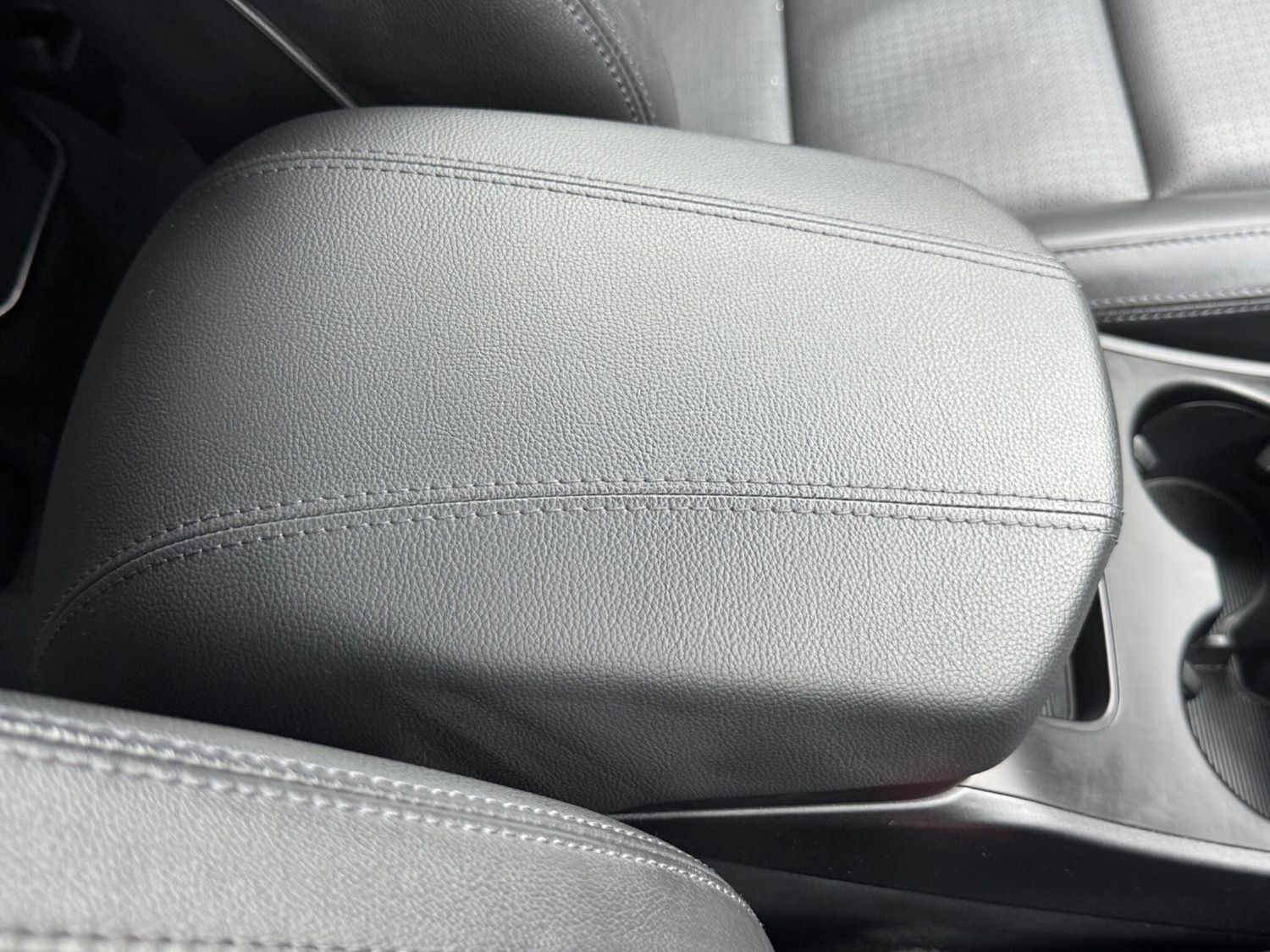 Used Hyundai Santa Fe 2013 for sale - 76161102: Photo 39