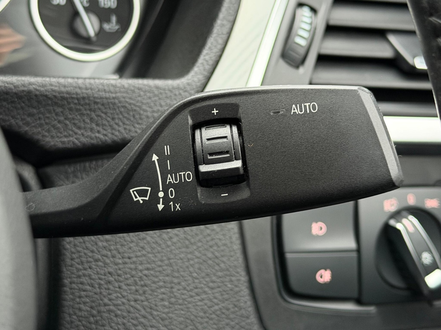 Used BMW 3 Series for sale - 77242524: Photo 65