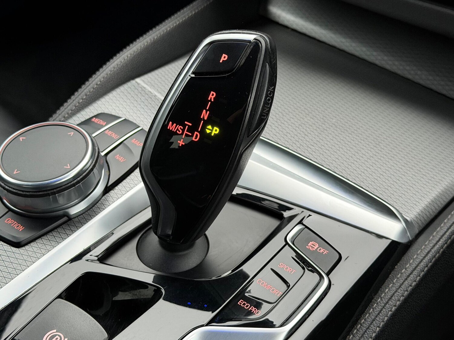 Used BMW 5 Series 2017 for sale - 76800903: Photo 45