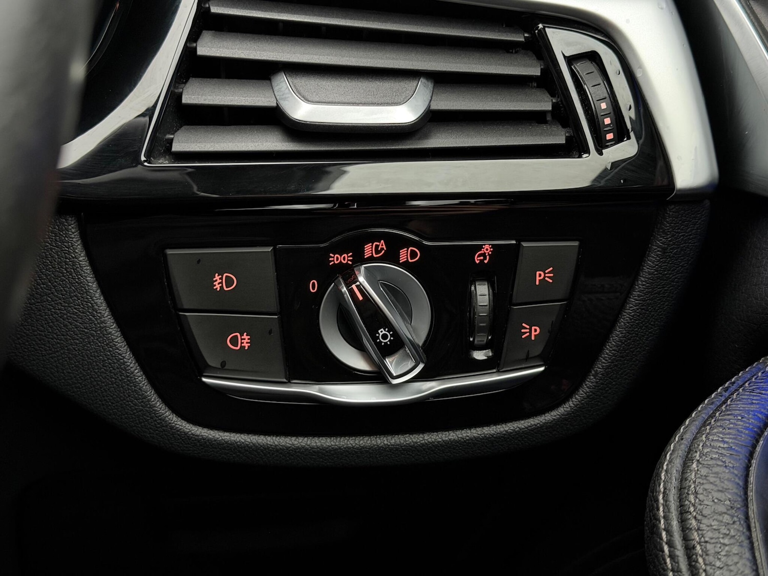 Used BMW 5 Series 2017 for sale - 76800903: Photo 50