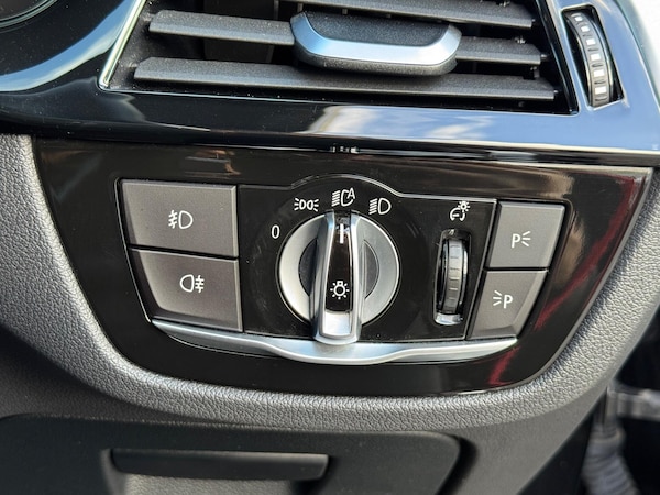 Used BMW 5 Series 2018 for sale - 76161105: Photo 51