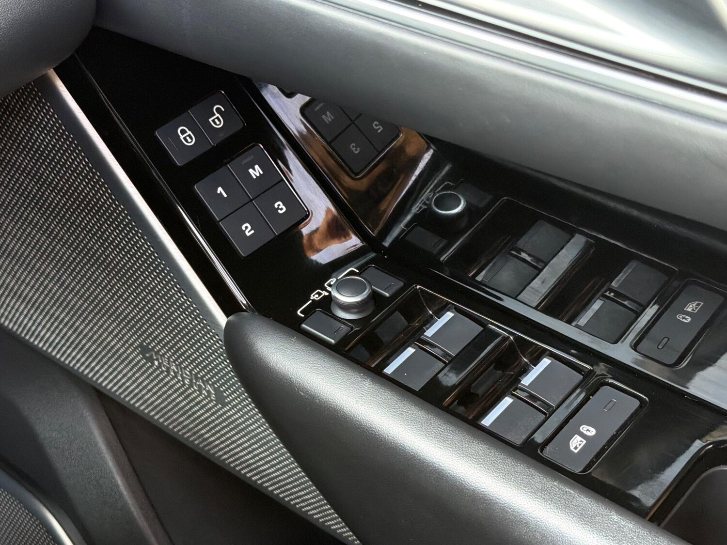 Used Land Rover Range Rover Velar for sale - 77784532: Photo 49