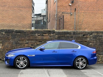 Used Jaguar XE 2020 for sale - 79116032: Photo