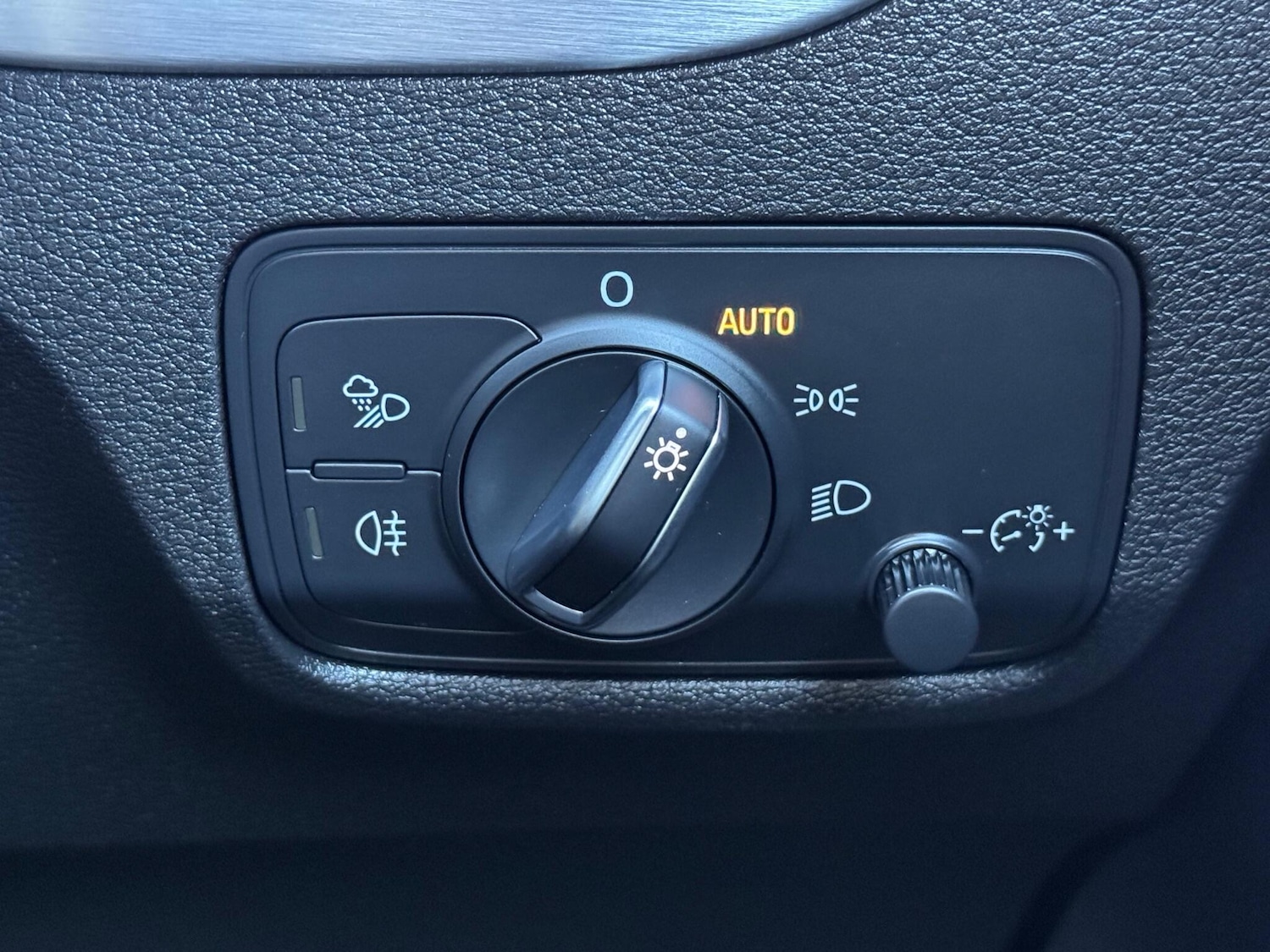 Used Audi Q2 2017 for sale - 76989066: Photo 45