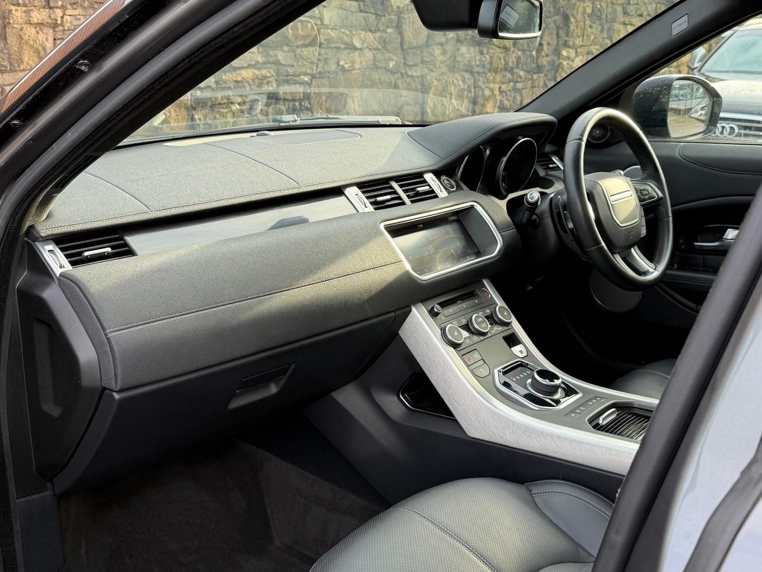 Used Land Rover Range Rover Evoque 2017 for sale - 77131330: Photo 13