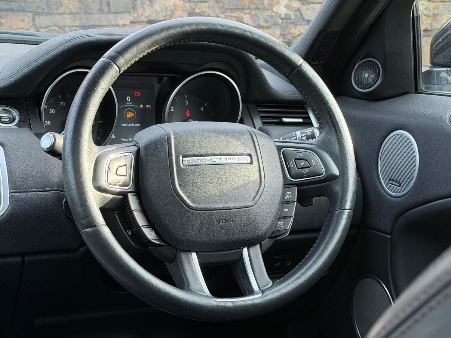 Used Land Rover Range Rover Evoque 2017 for sale - 77131330: Photo 24