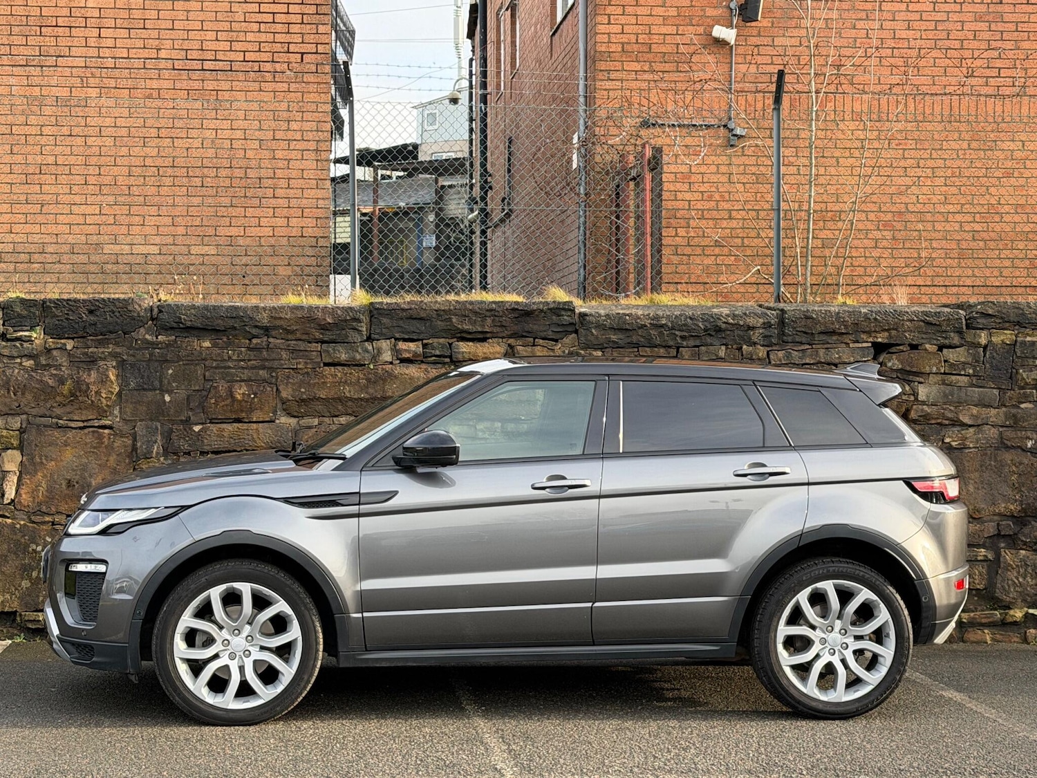 Used Land Rover Range Rover Evoque 2017 for sale - 77131330: Photo 4