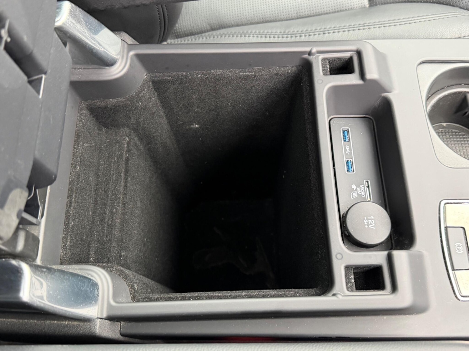 Used Land Rover Discovery 2020 for sale - 77278802: Photo 46