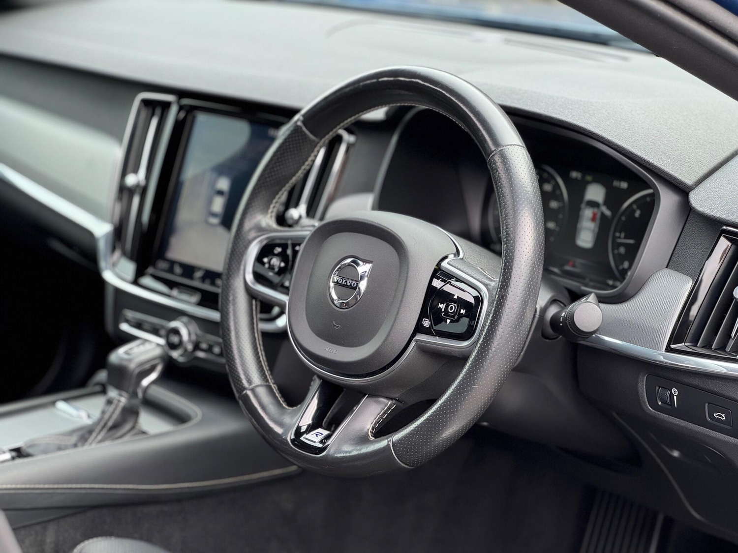 Used Volvo S90 2018 for sale - 76160978: Photo 15