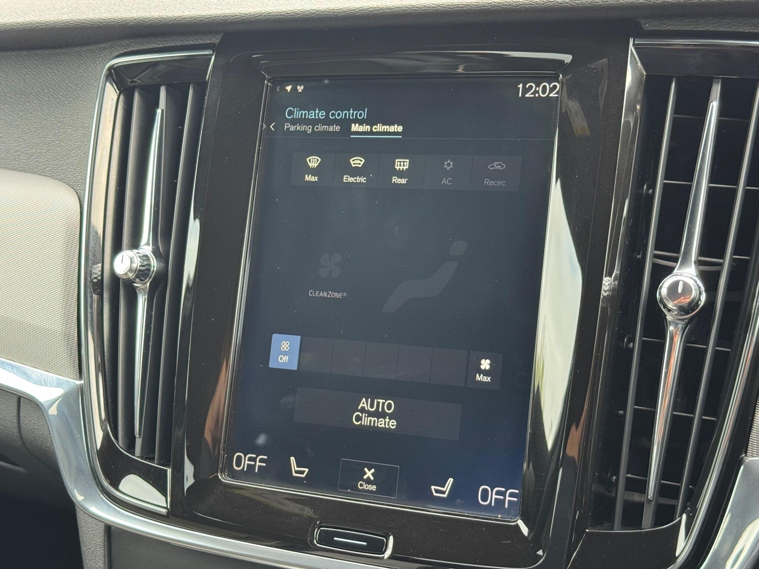 Used Volvo S90 2018 for sale - 76160978: Photo 33