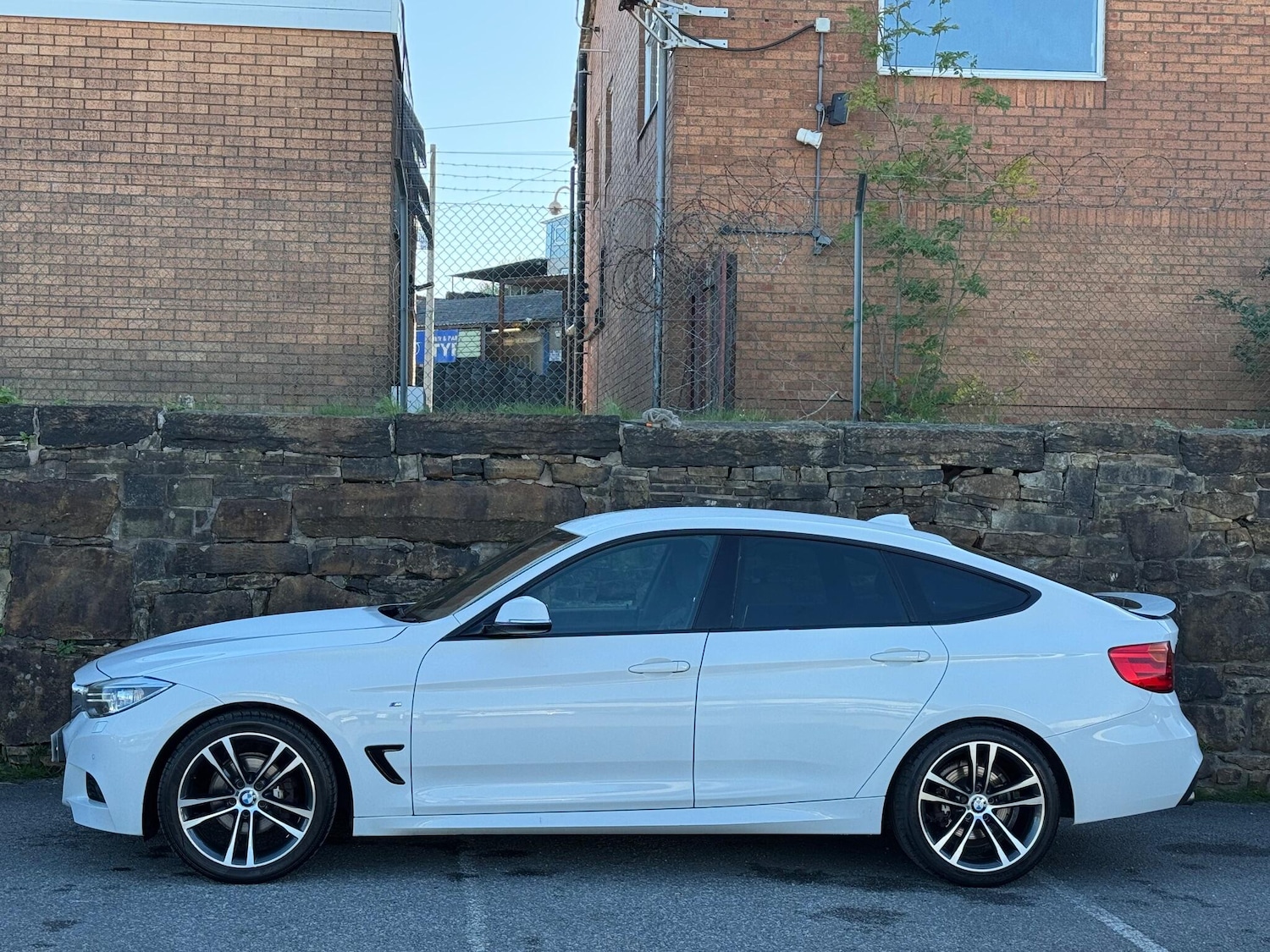 Used BMW 3 Series Gran Turismo 2014 for sale - 76160977: Photo 4