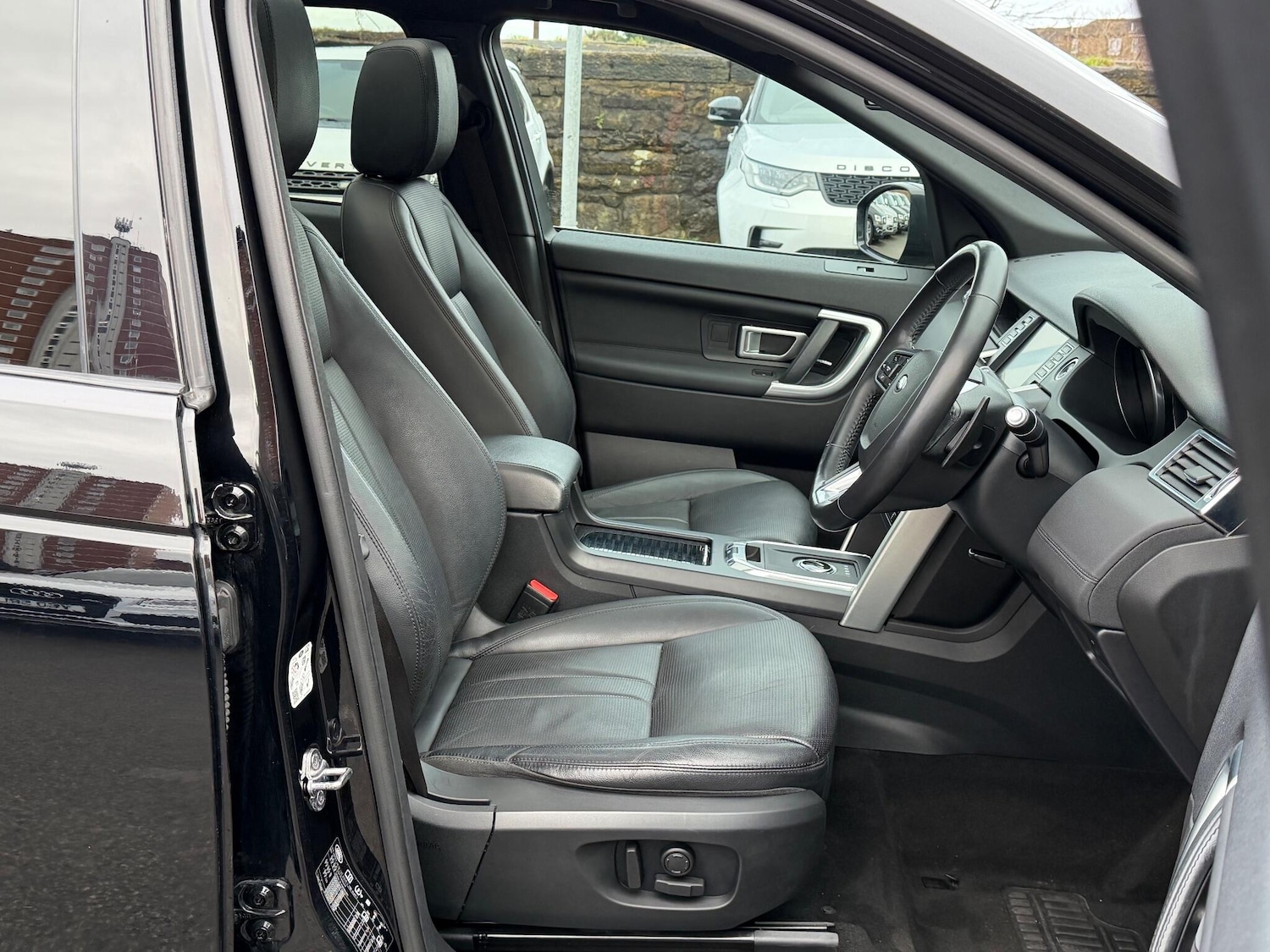 Used Land Rover Discovery Sport 2018 for sale - 77156170: Photo 15