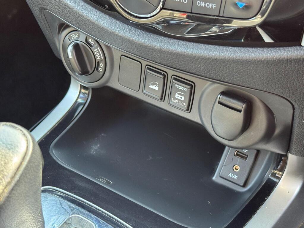 Used Nissan Navara 2016 for sale - 76987837: Photo 42