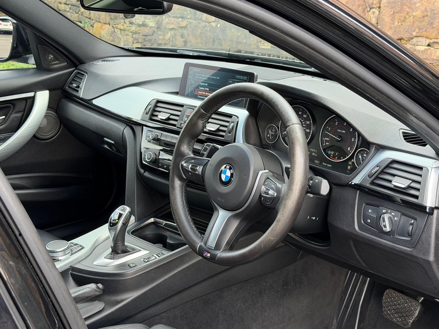 Used BMW 3 Series 2017 for sale - 76562323: Photo 12