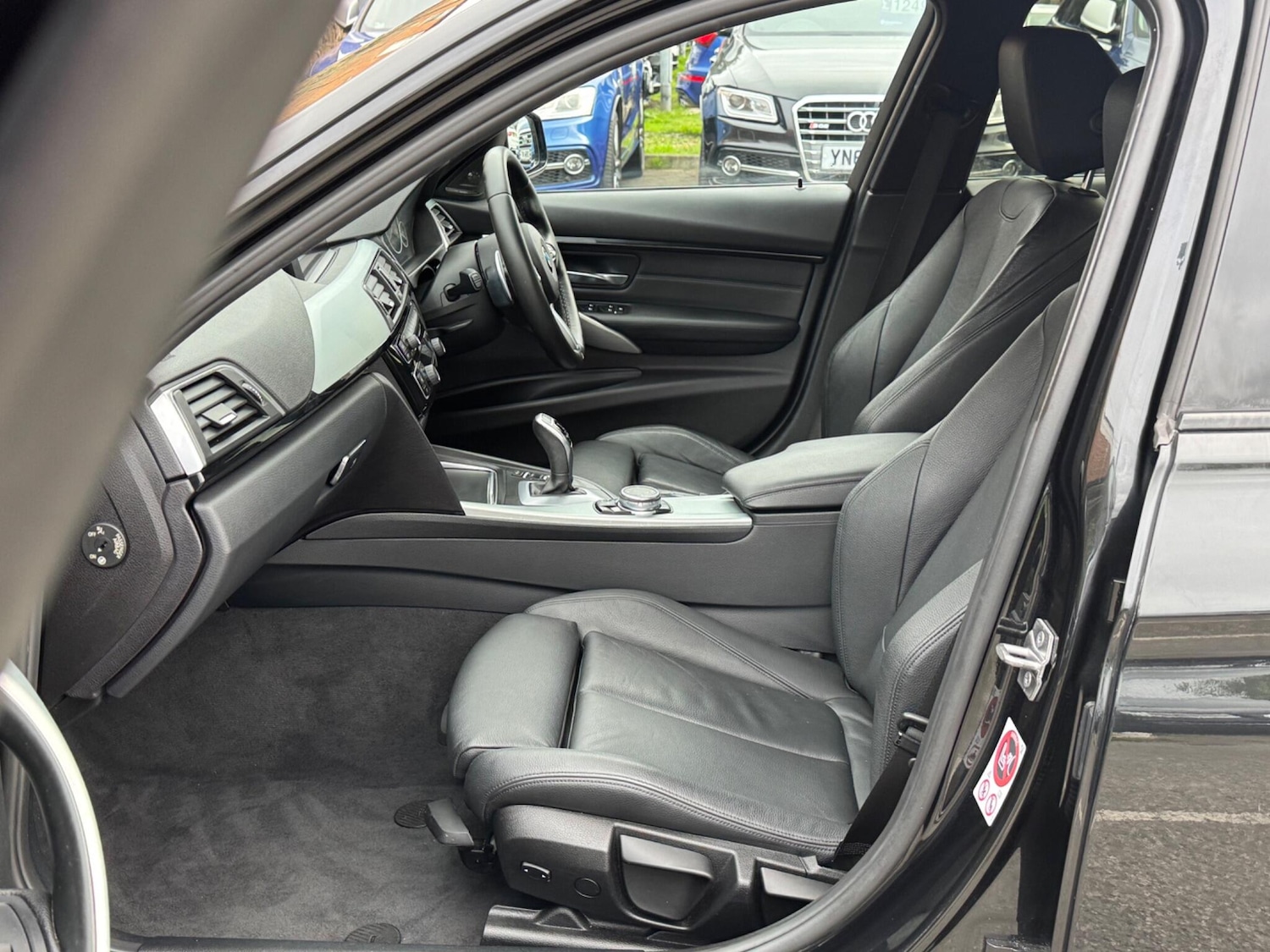 Used BMW 3 Series 2017 for sale - 76161109: Photo 16