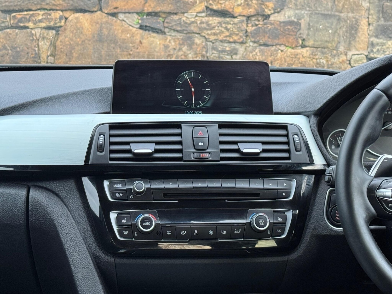 Used BMW 3 Series 2017 for sale - 76161109: Photo 27