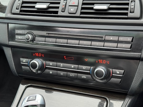 Used BMW 5 Series 2015 for sale - 76161111: Photo 40