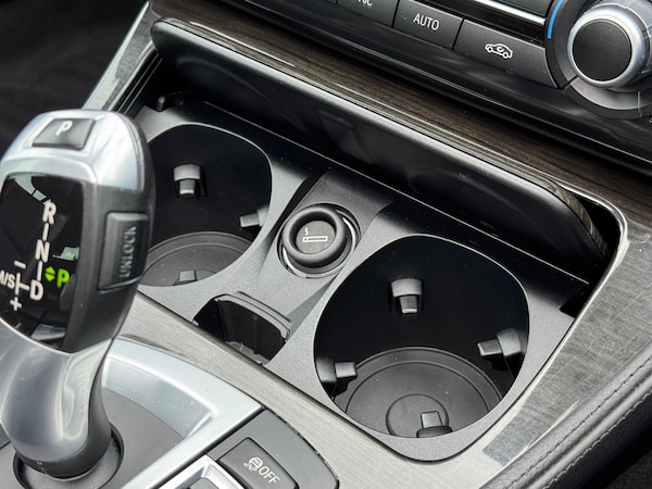 Used BMW 5 Series 2015 for sale - 76161111: Photo 42
