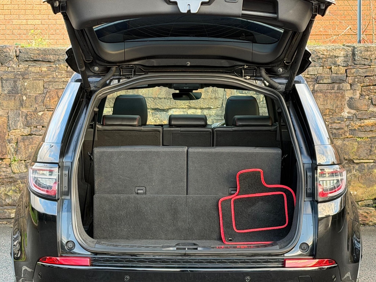 Used Land Rover Discovery Sport 2019 for sale - 76360277: Photo 23