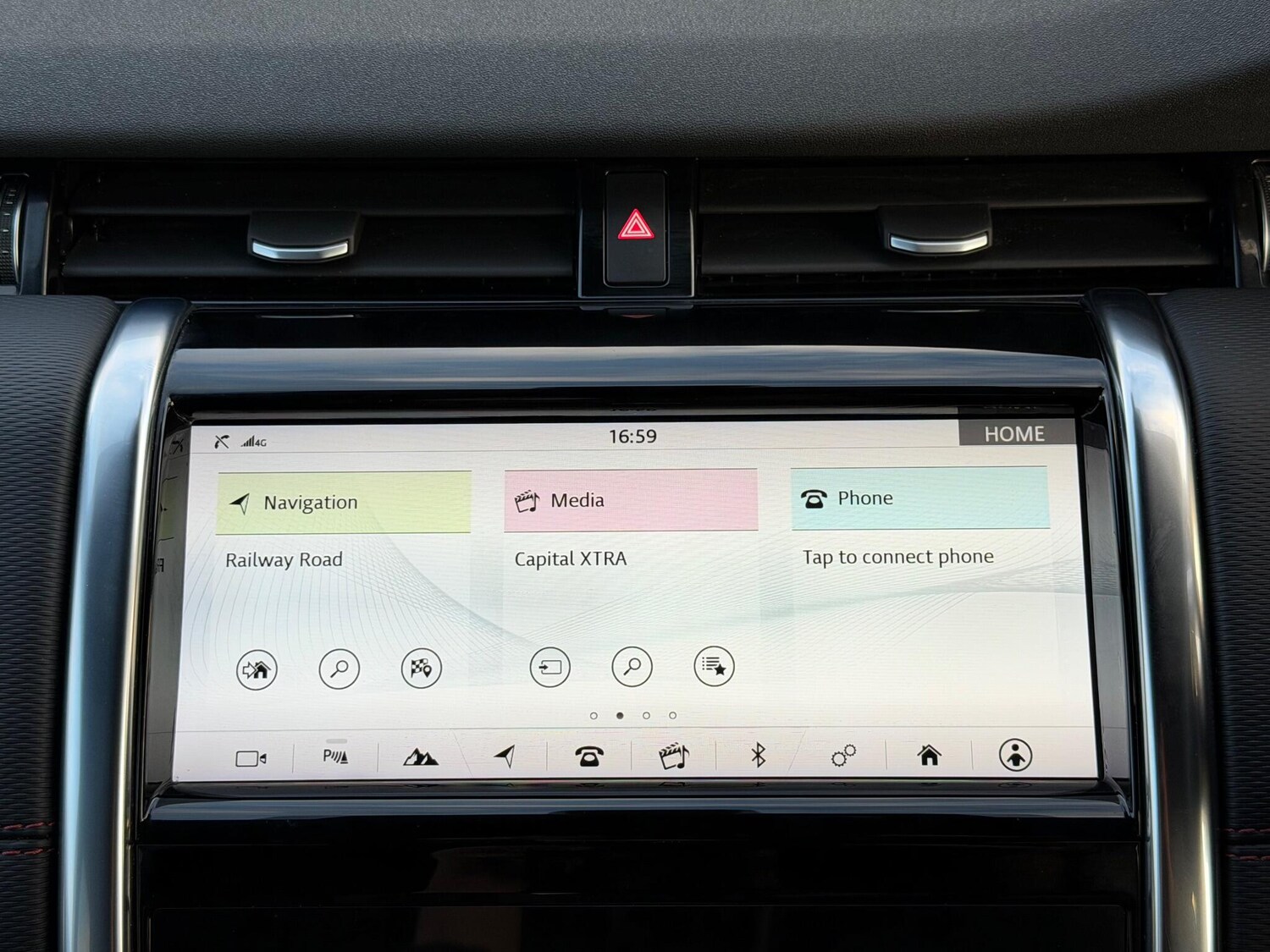 Used Land Rover Discovery Sport 2019 for sale - 76360277: Photo 32