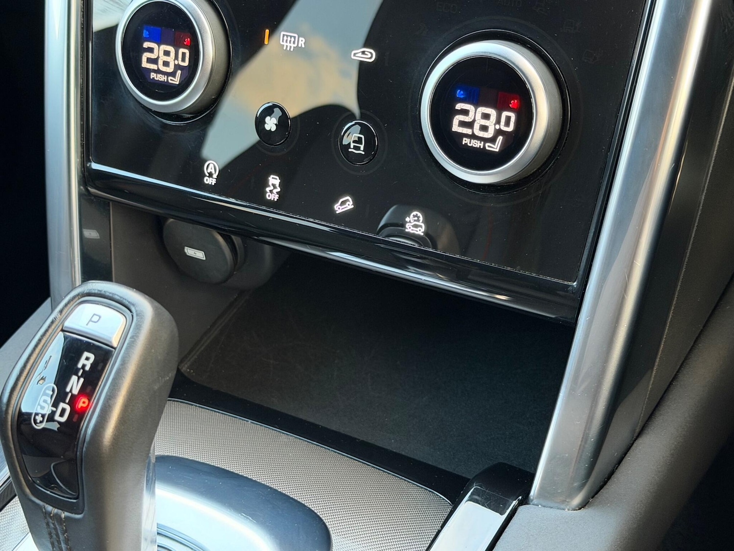 Used Land Rover Discovery Sport 2019 for sale - 76360277: Photo 38