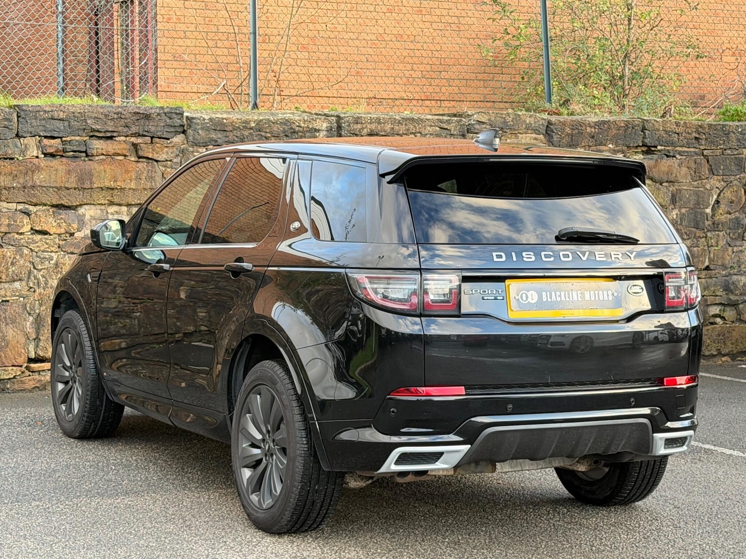 Used Land Rover Discovery Sport 2019 for sale - 76360277: Photo 5