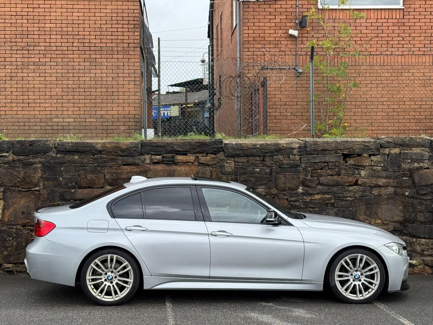 Used BMW 3 Series 2013 for sale - 76161133: Photo 8