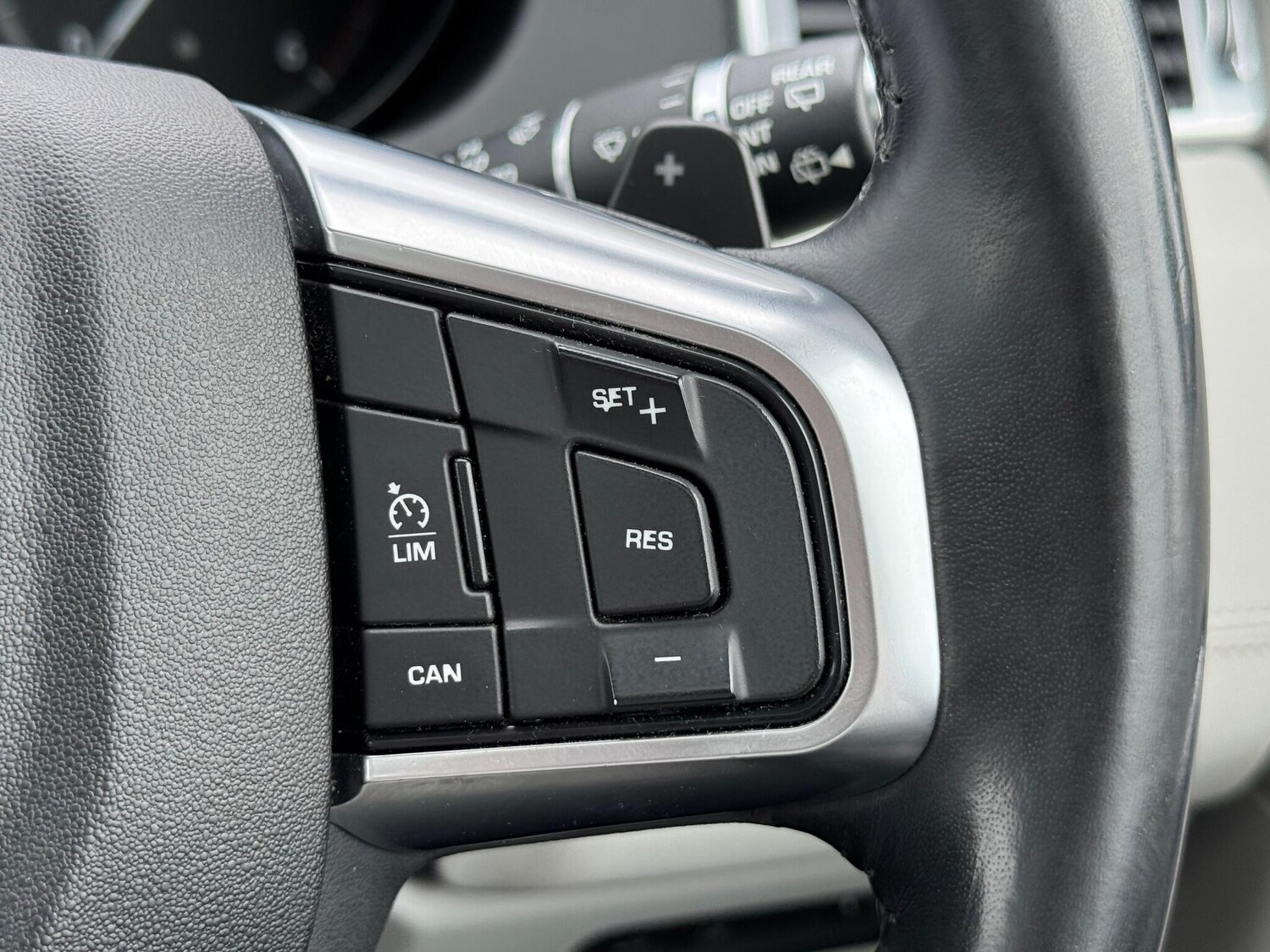 Used Land Rover Discovery Sport 2017 for sale - 76161061: Photo 27