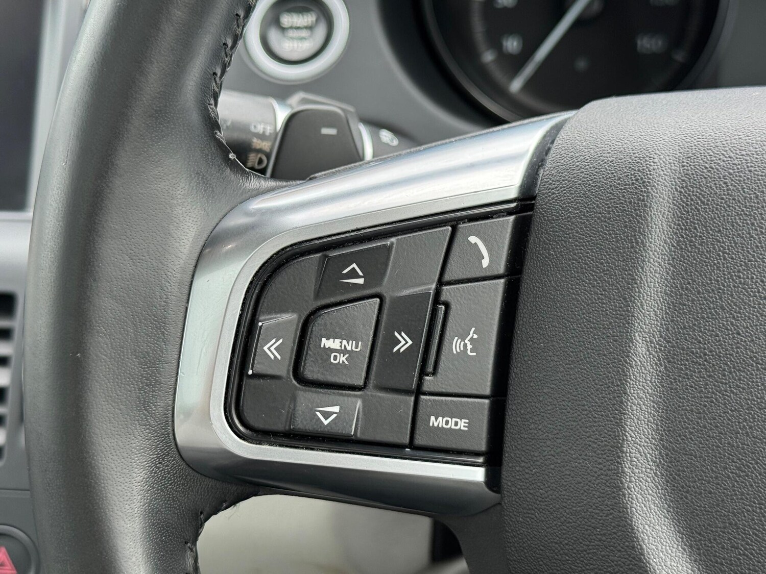 Used Land Rover Discovery Sport 2017 for sale - 76161061: Photo 28