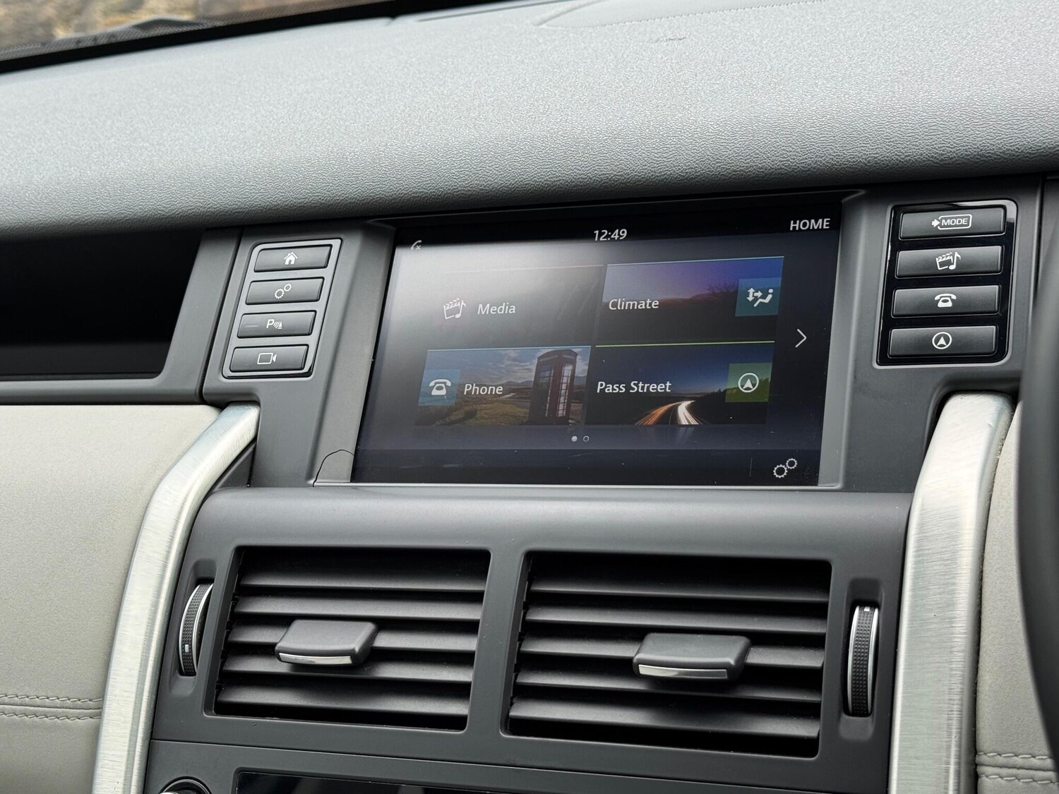 Used Land Rover Discovery Sport 2017 for sale - 76161061: Photo 36