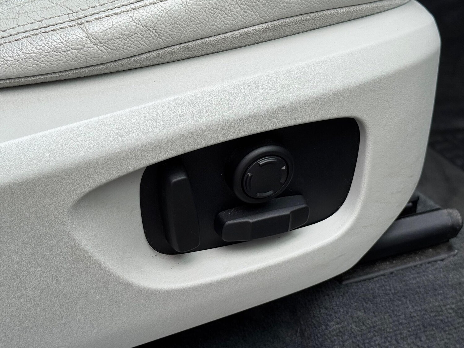 Used Land Rover Discovery Sport 2017 for sale - 76161061: Photo 47